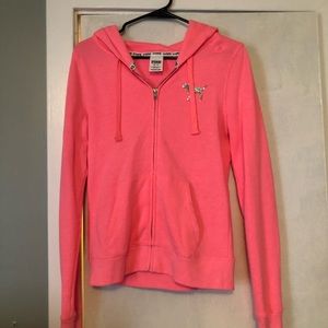VS zip up